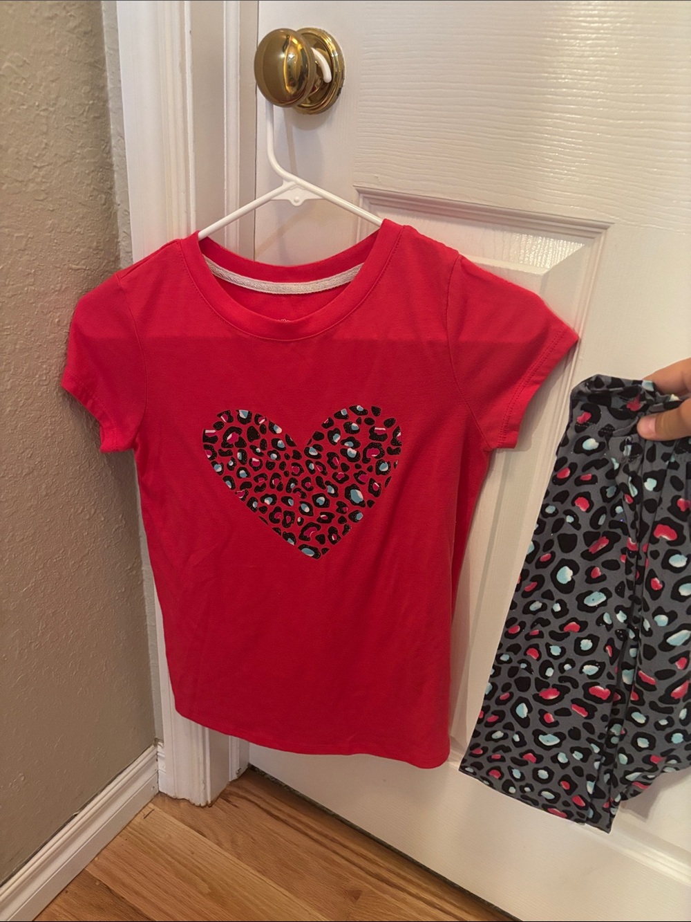 More Than Magic Girls' Hot Pink Heart Leopard Print Pajama Set Youth 10 Like New